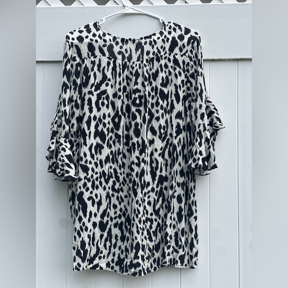Umgee Leopard Print Ruffle Tunic Top Medium NWOT Boho Tie Front - Picture 4 of 8